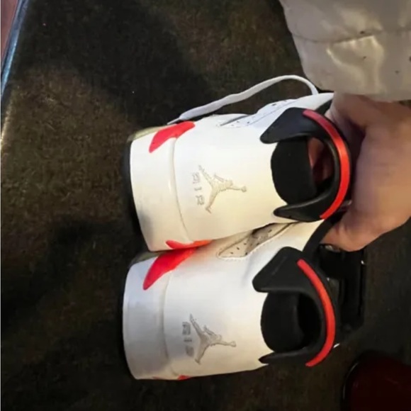 Air Jordan 6 youth 7y retro women’s 8.5 - Picture 3 of 7